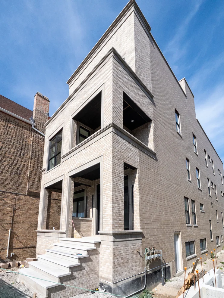 Unit for sale at 2471 N Clybourn Avenue, Chicago, IL 60638