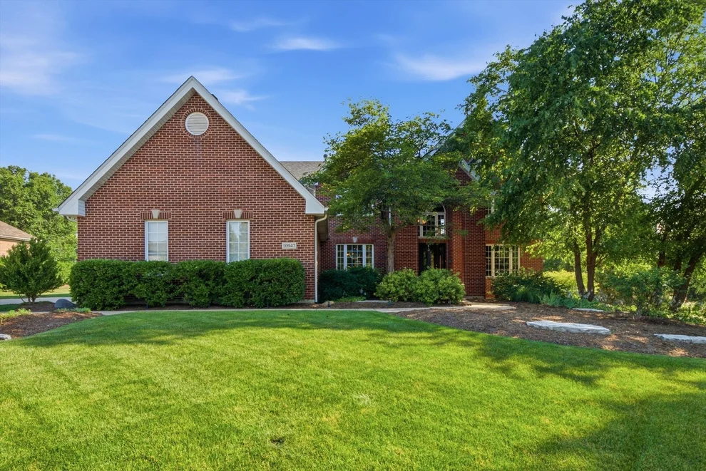 Unit for sale at 10947 Nebraska Street, Frankfort, IL 60423