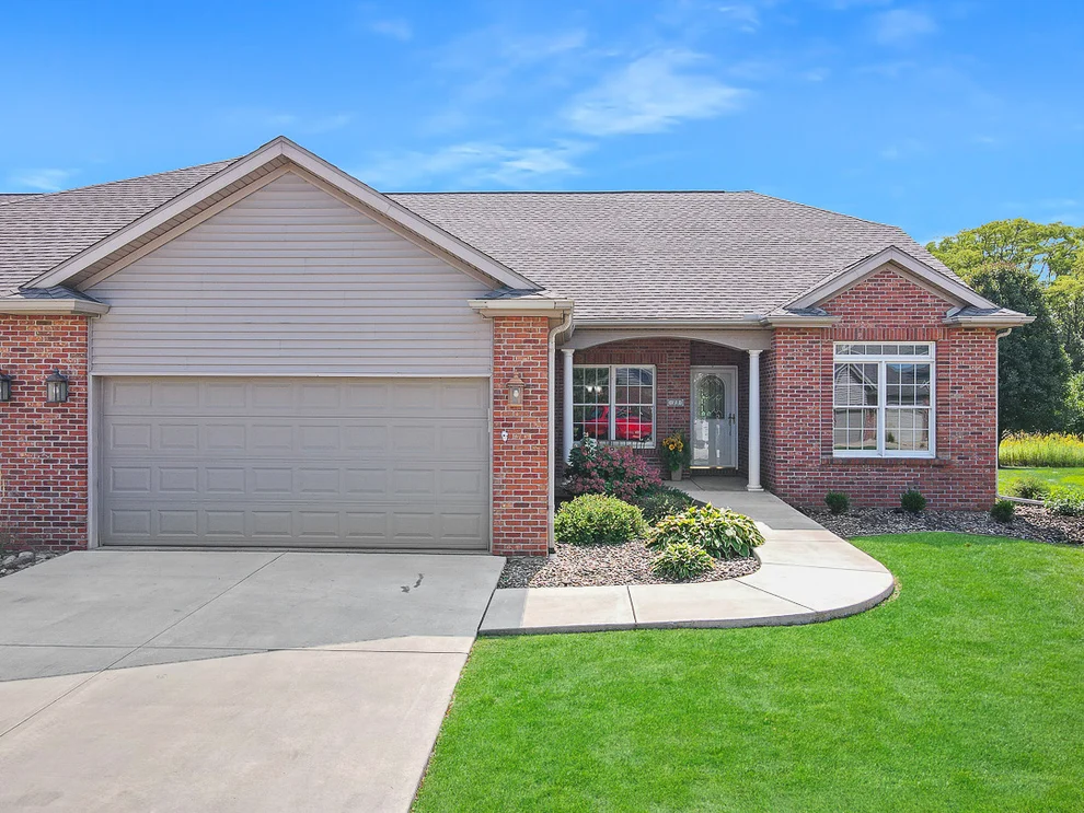 Unit for sale at 33 Arbor Court, Bloomington, IL 61704