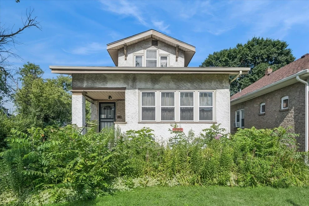 Unit for sale at 1930 S 3rd Avenue, Maywood, IL 60153