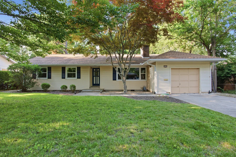 Unit for sale at 2008 Burlison Drive, Urbana, IL 61801