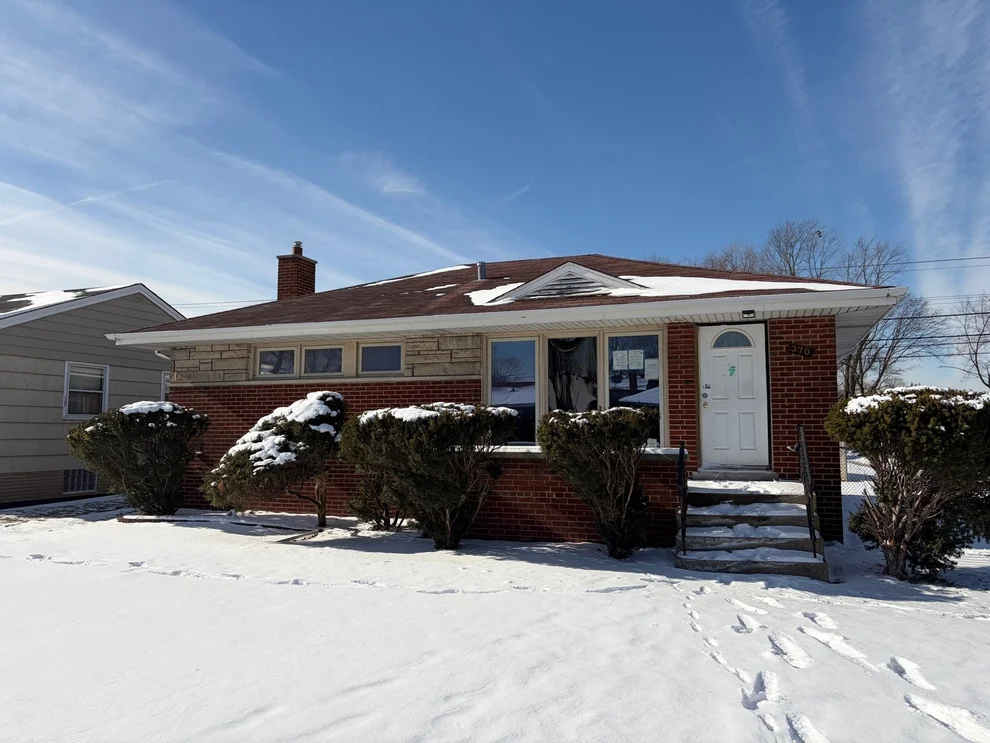 Unit for sale at 370 Clyde Avenue, Calumet City, IL 60409