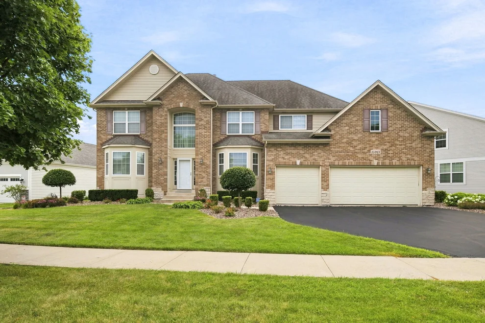 Unit for sale at 15913 S Selfridge Circle, Plainfield, IL 60586