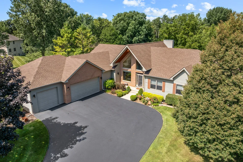 Unit for sale at 16002 Lerita Court, Huntley, IL 60142