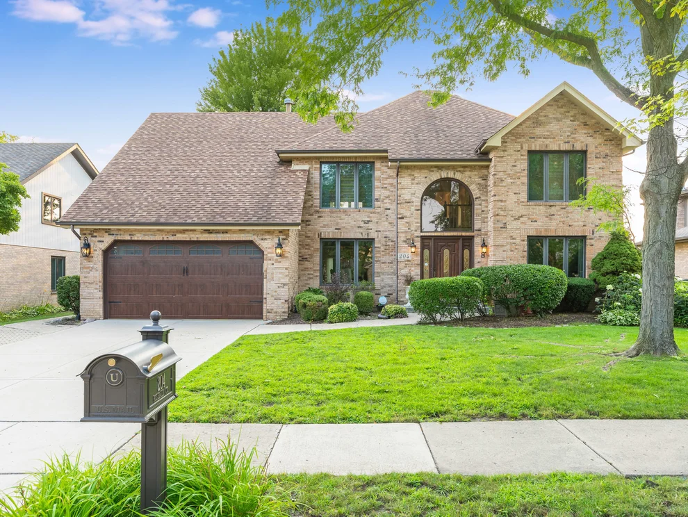 Unit for sale at 204 Rosedale Court, Bloomingdale, IL 60108