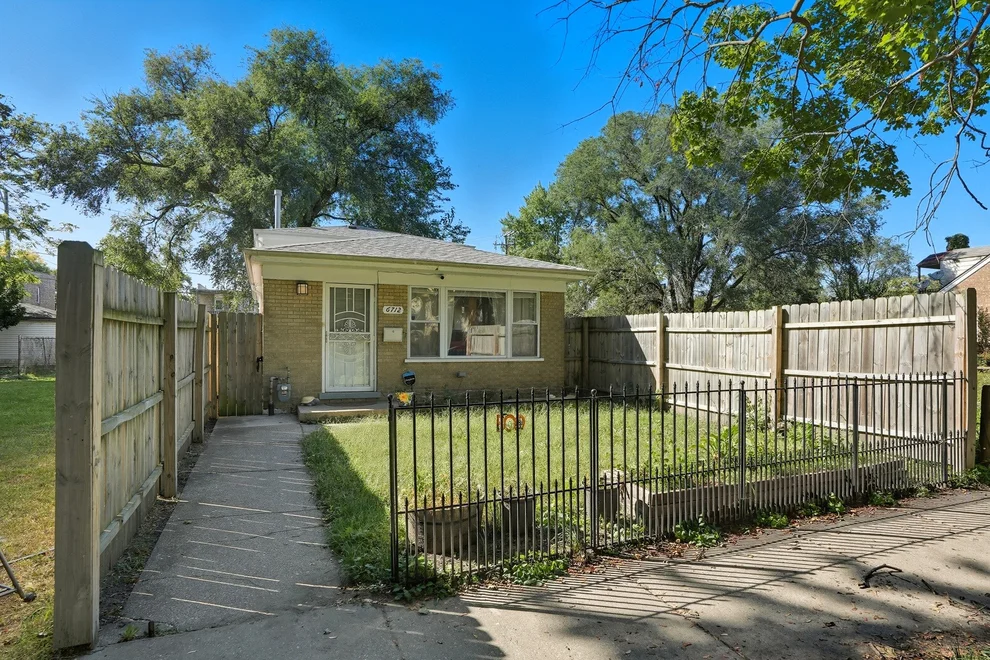 Unit for sale at 6712 S Evans Avenue, Chicago, IL 60637