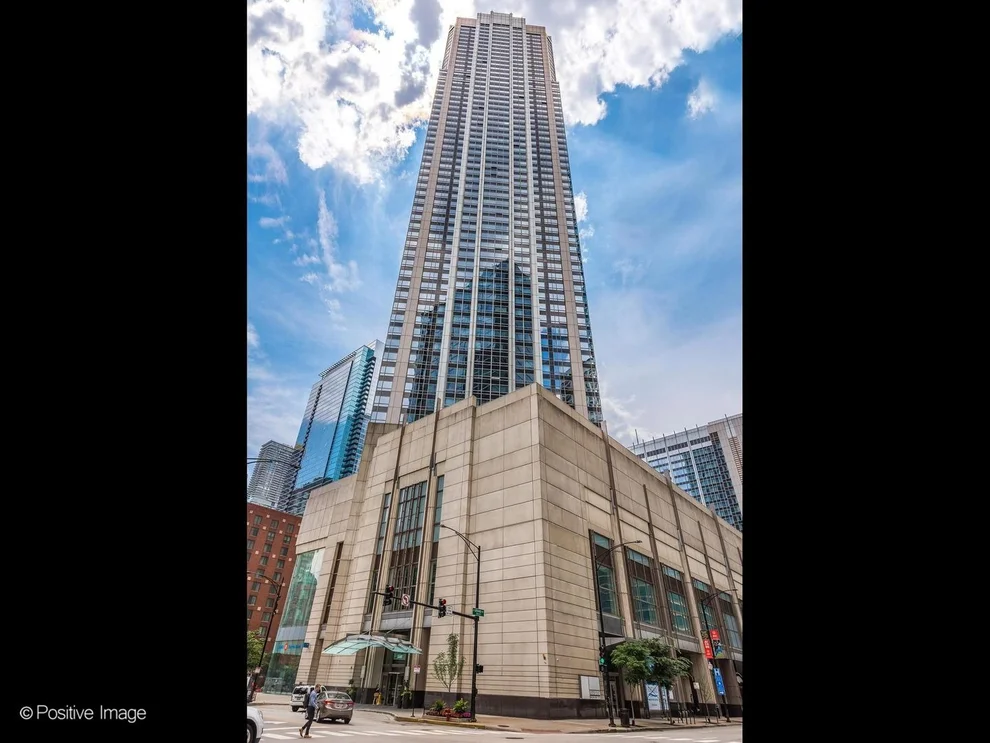 Unit for sale at 512 N MCCLURG Court, Chicago, IL 60611