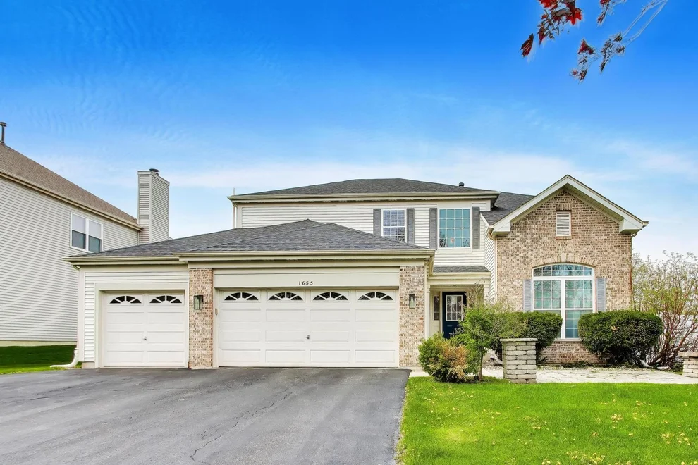 Unit for sale at 1655 Farmside Lane, Bolingbrook, IL 60490