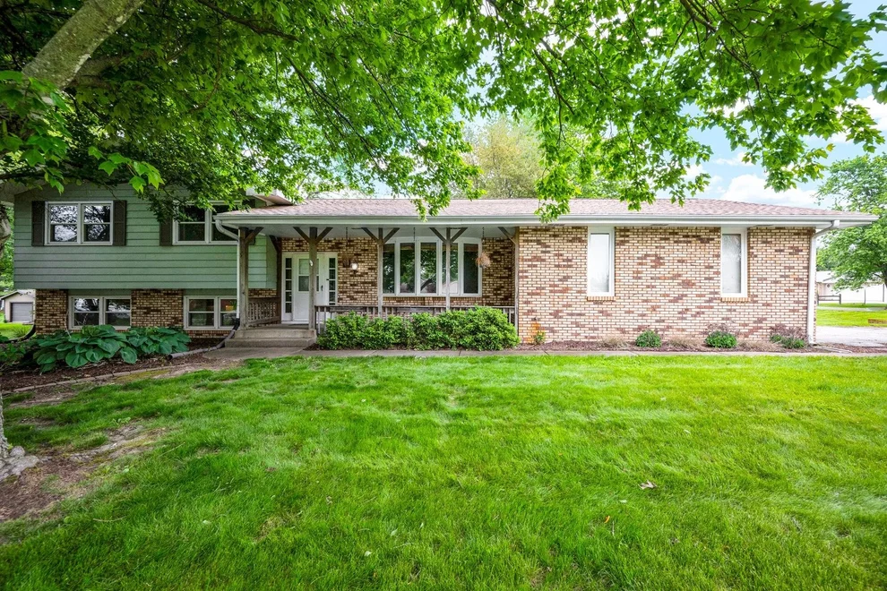 Unit for sale at 9616 Morel Drive, Bloomington, IL 61705