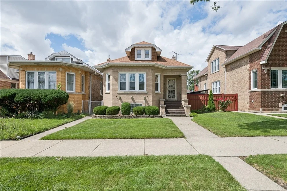 Unit for sale at 2026 N New England Avenue, Chicago, IL 60707