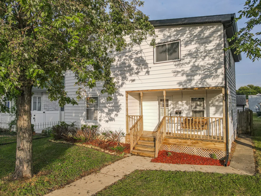 Unit for sale at 136 N Oak Street, Manteno, IL 60950