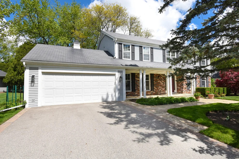 Unit for sale at 545 Sedgwick Drive, Libertyville, IL 60048