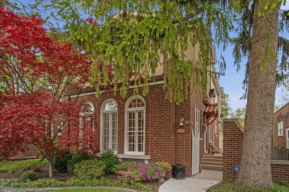 Unit for sale at 2311 Ridgeway Avenue, Evanston, IL 60201