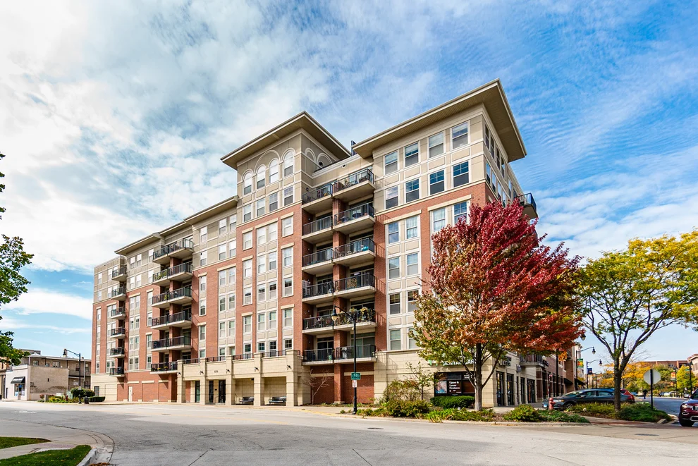 Unit for sale at 656 PEARSON Street, Des Plaines, IL 60016