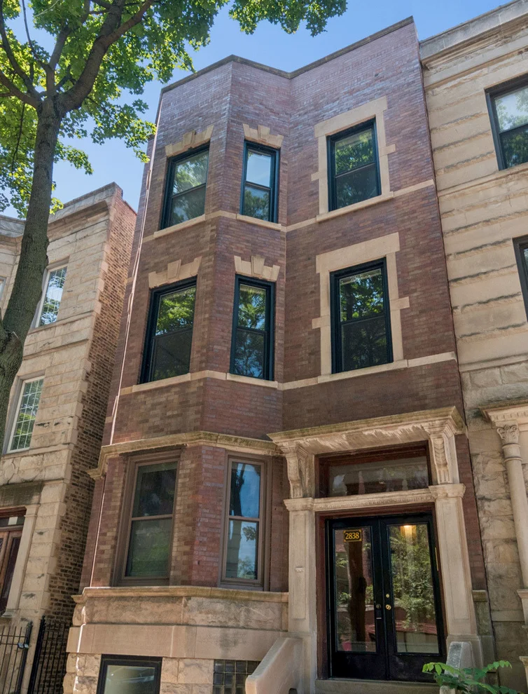 Unit for sale at 2838 N Sheffield Street, Chicago, IL 60657