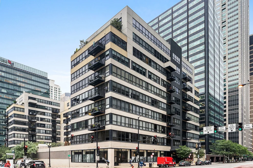 Unit for sale at 130 S Canal Street, Chicago, IL 60606