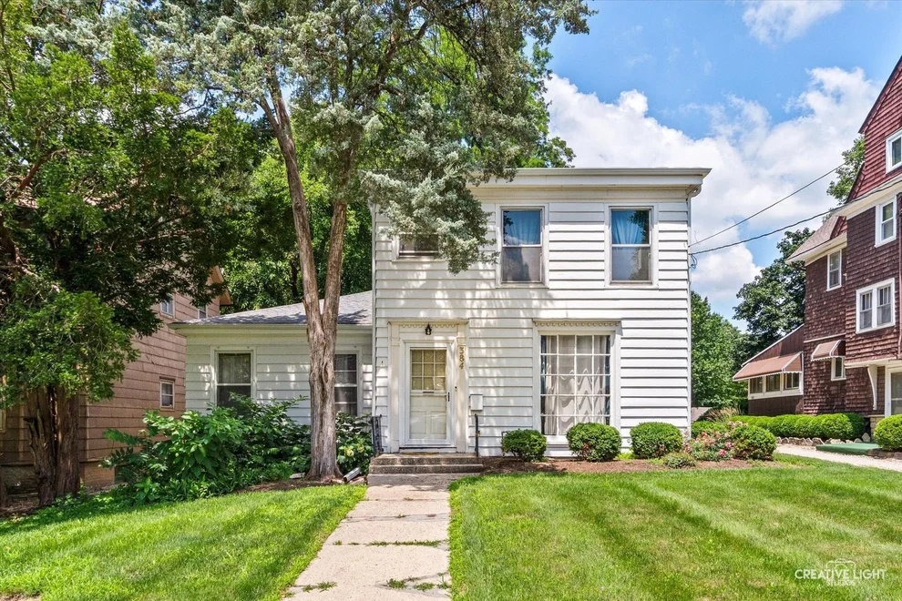 Unit for sale at 384 E Chicago Street, Elgin, IL 60120