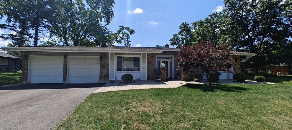 Unit for sale at 3205 63rd Street, Woodridge, IL 60517
