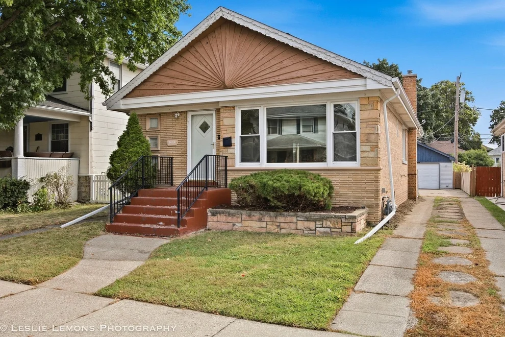Unit for sale at 3433 wesley Avenue, Berwyn, IL 60402
