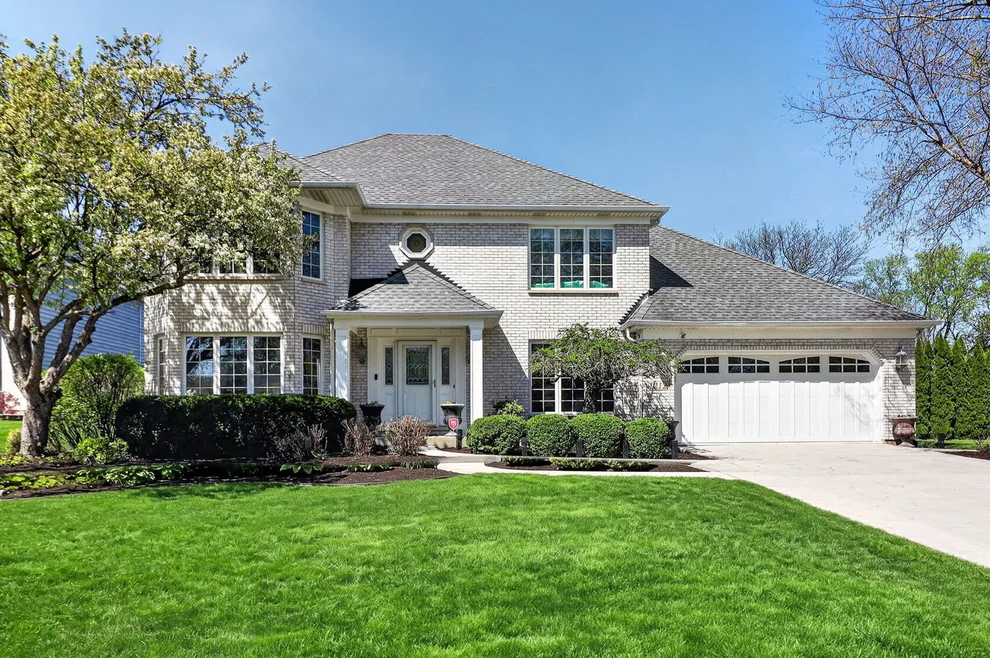 Unit for sale at 1212 Richfield Court, Woodridge, IL 60517