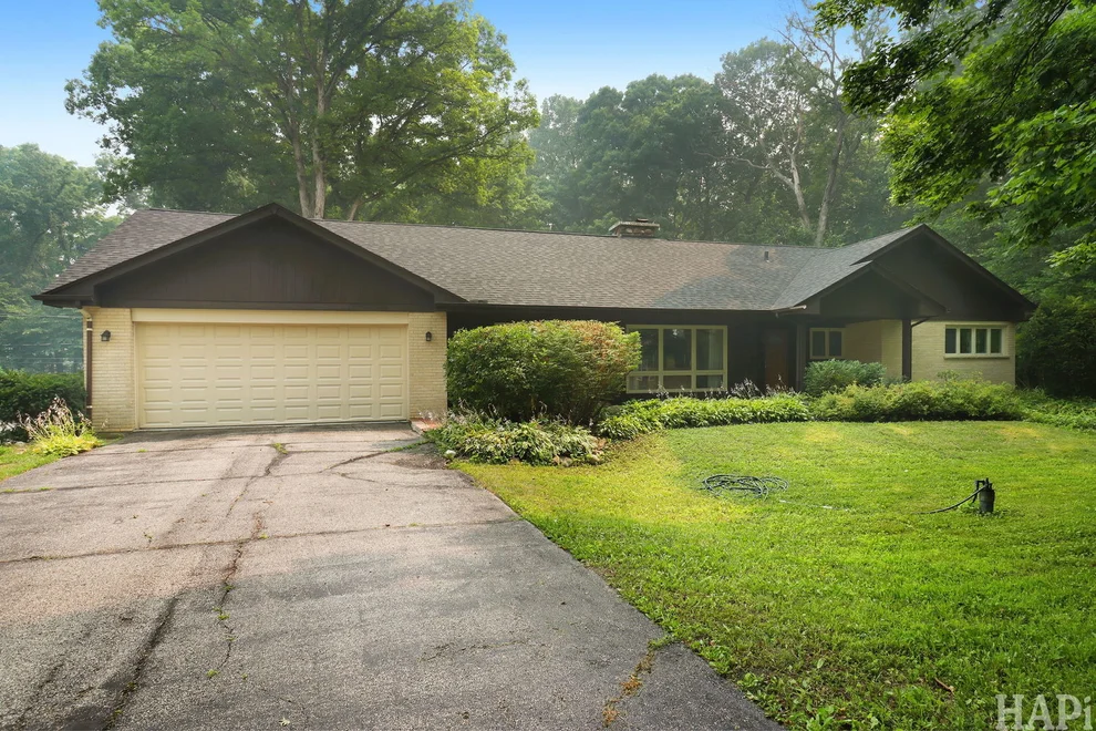 Unit for sale at 14673 W River Oaks Drive, Lincolnshire, IL 60069