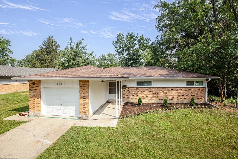 Unit for sale at 560 Lakewood Boulevard, Park Forest, IL 60466