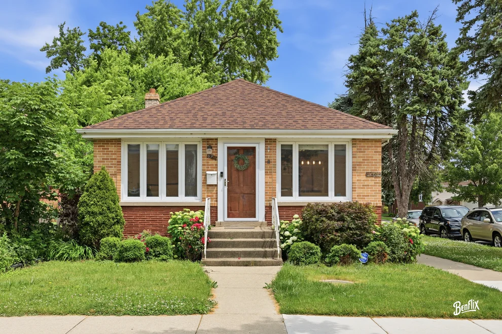 Unit for sale at 6901 31st Street, Berwyn, IL 60402