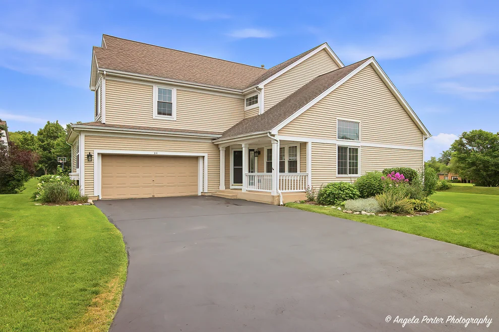 Unit for sale at 331 Hampton Court, Crystal Lake, IL 60012