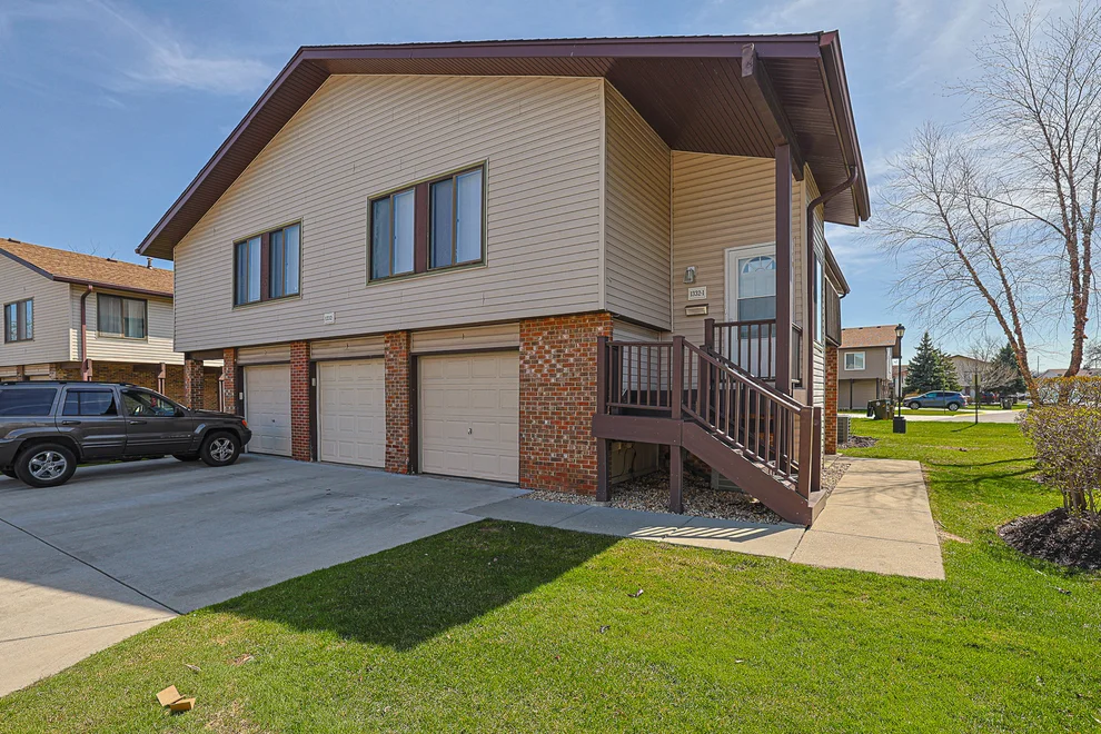 Unit for sale at 1332 Kingsbury Drive, Hanover Park, IL 60133