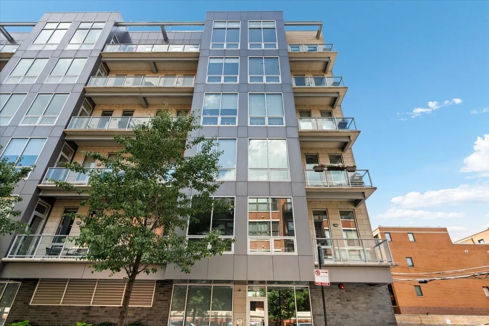 Unit for sale at 122 S ABERDEEN Street, Chicago, IL 60607