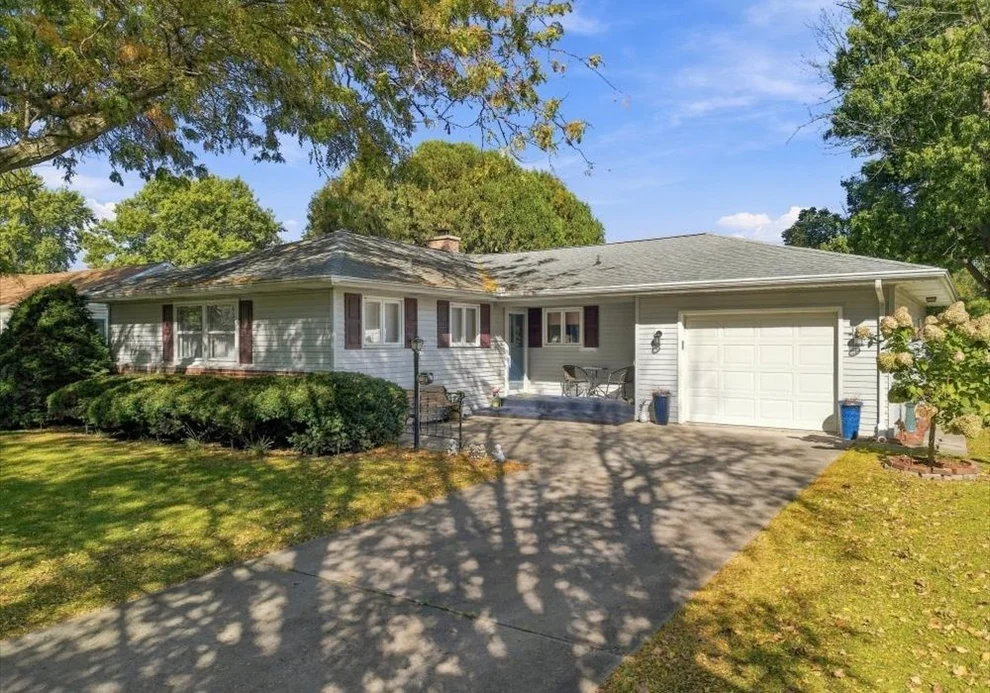 Unit for sale at 408 Sunset Lane, Mount Morris, IL 61054