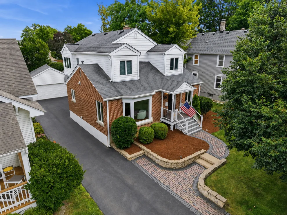 Unit for sale at 439 North Avenue, Barrington, IL 60010
