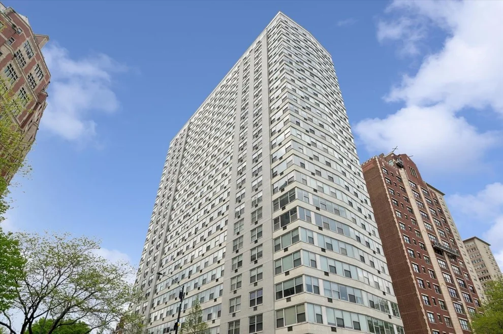 Unit for sale at 3900 N Lake Shore Drive, Chicago, IL 60613
