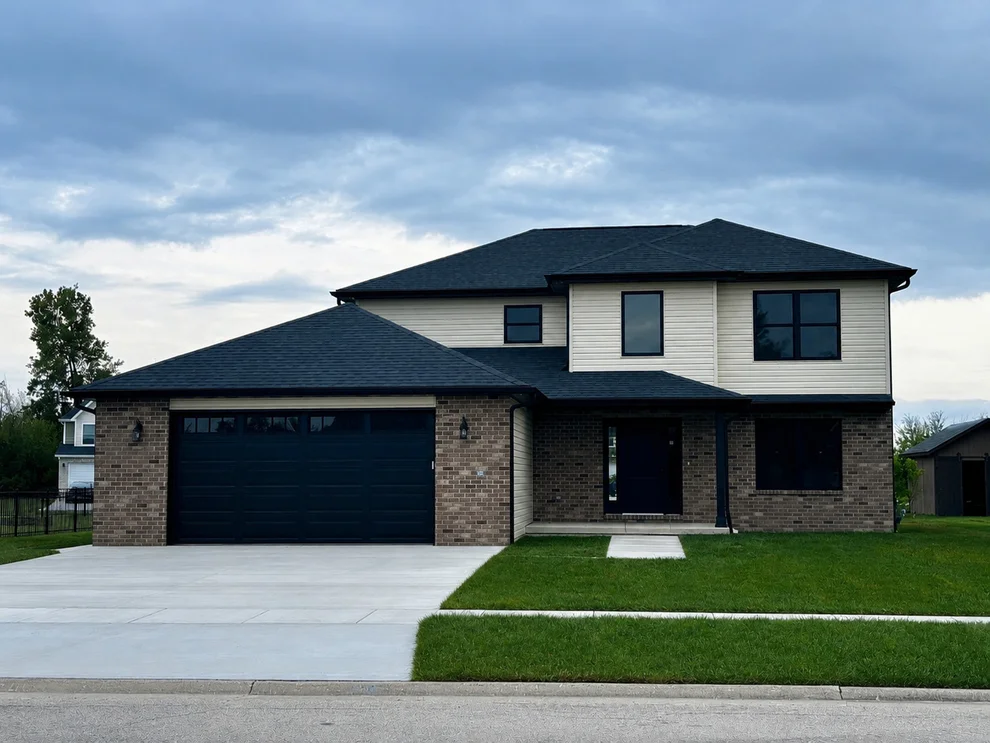 Unit for sale at 903 Springhill Drive, Coal City, IL 60416