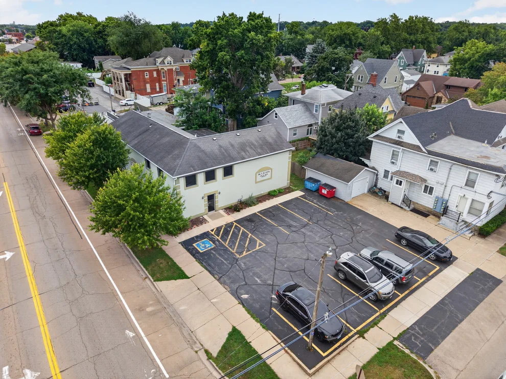 Unit for sale at 645 W Main Street, Ottawa, IL 61350