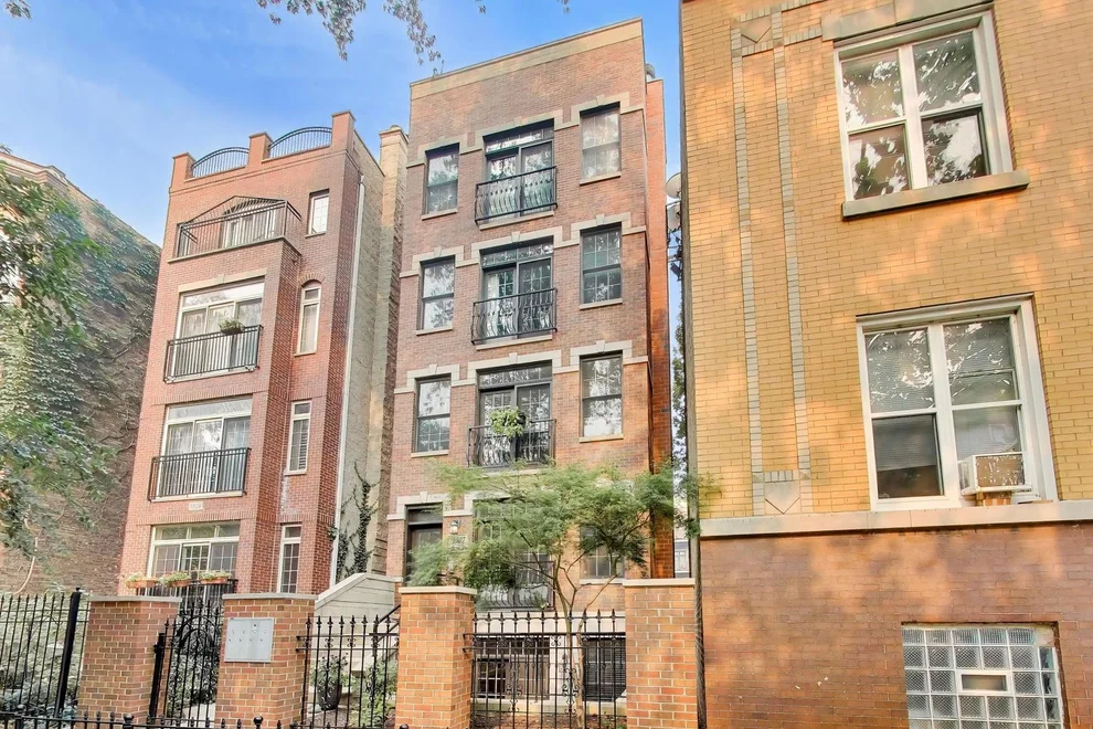 Unit for sale at 3507 N Reta Avenue, Chicago, IL 60657