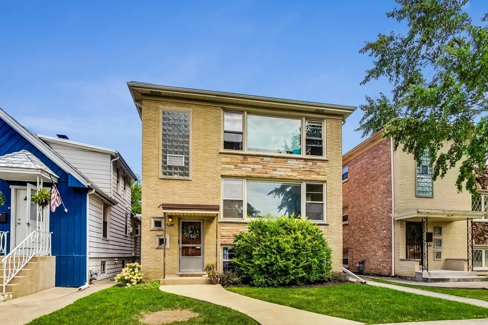 Unit for sale at 2631 N 74th Avenue, Elmwood Park, IL 60707