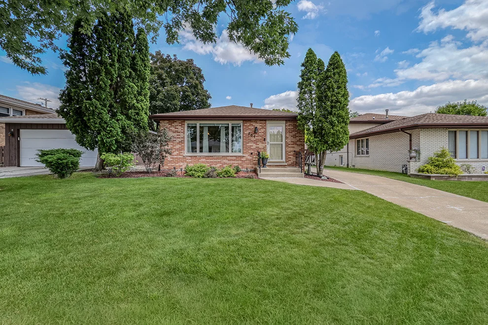 Unit for sale at 707 Houston Street, Lemont, IL 60439