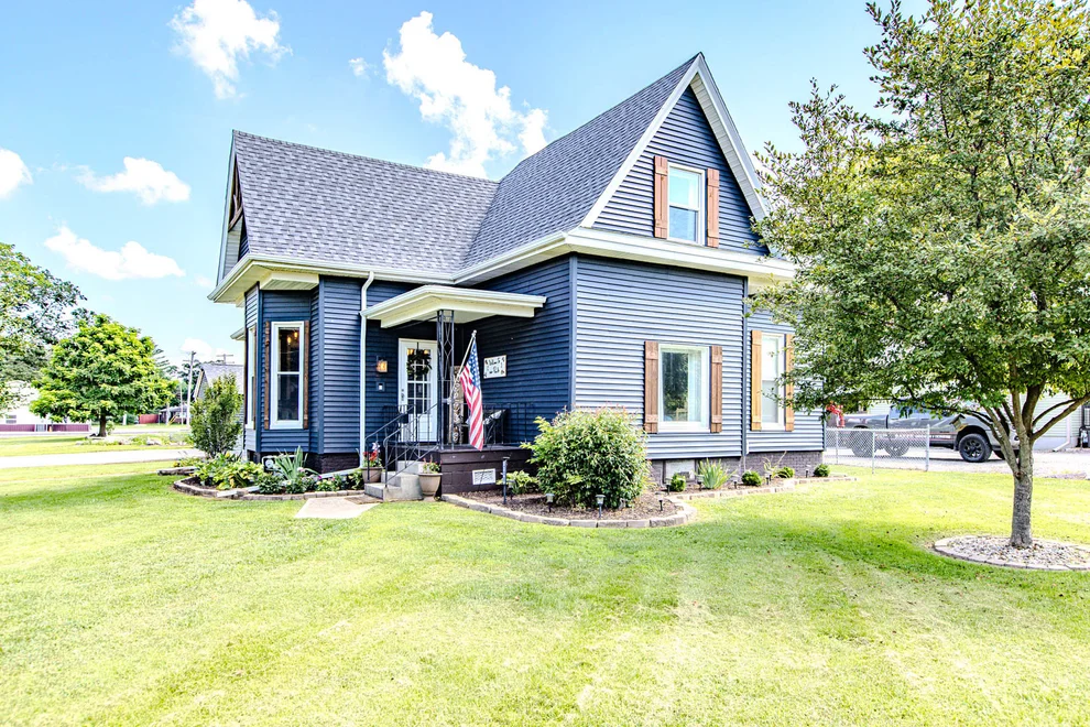 Unit for sale at 700 E CEDAR Street, Leroy, IL 61752