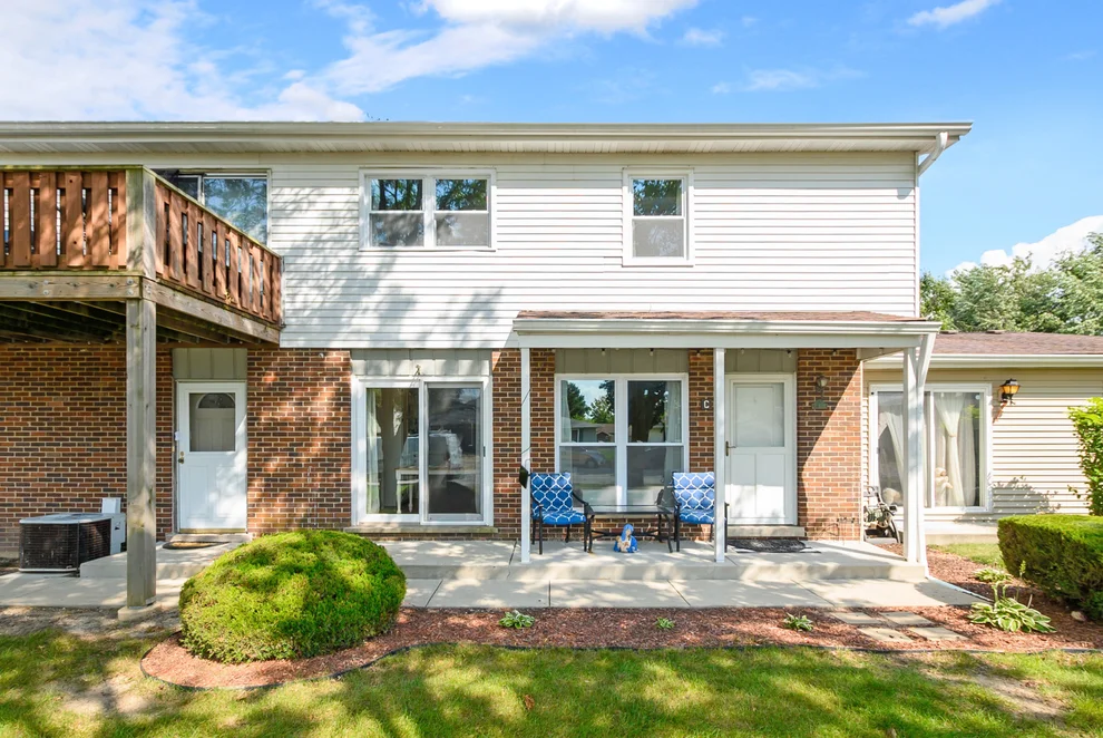 Unit for sale at 19545 116th Avenue, Mokena, IL 60448