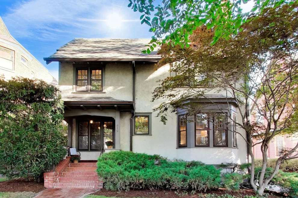 Unit for sale at 419 Greenwood Street, Evanston, IL 60201