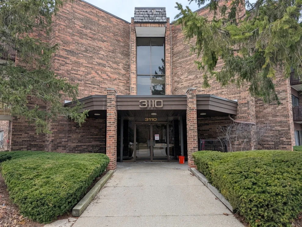 Unit for sale at 3110 Pheasant Creek Drive, Northbrook, IL 60062