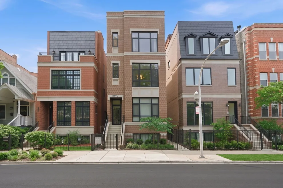 Unit for sale at 3250 N Racine Avenue, Chicago, IL 60657
