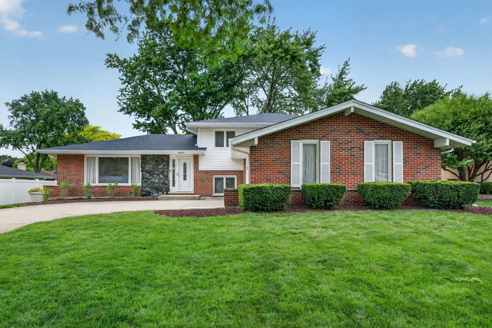 Unit for sale at 8632 Clifford Drive, Darien, IL 60561