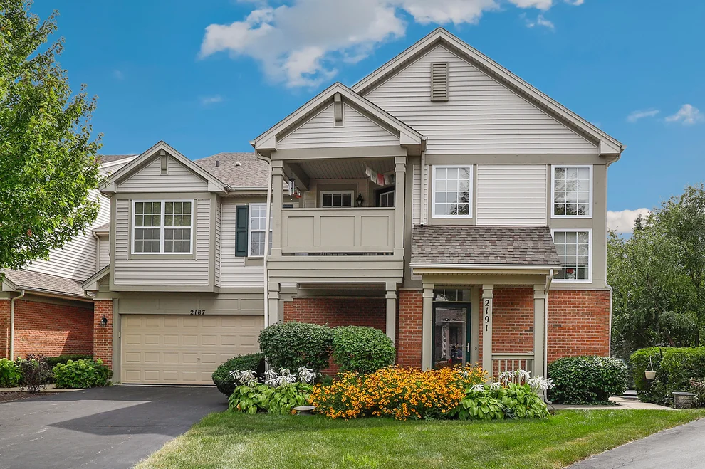 Unit for sale at 2191 Vanderbilt Drive, Geneva, IL 60134