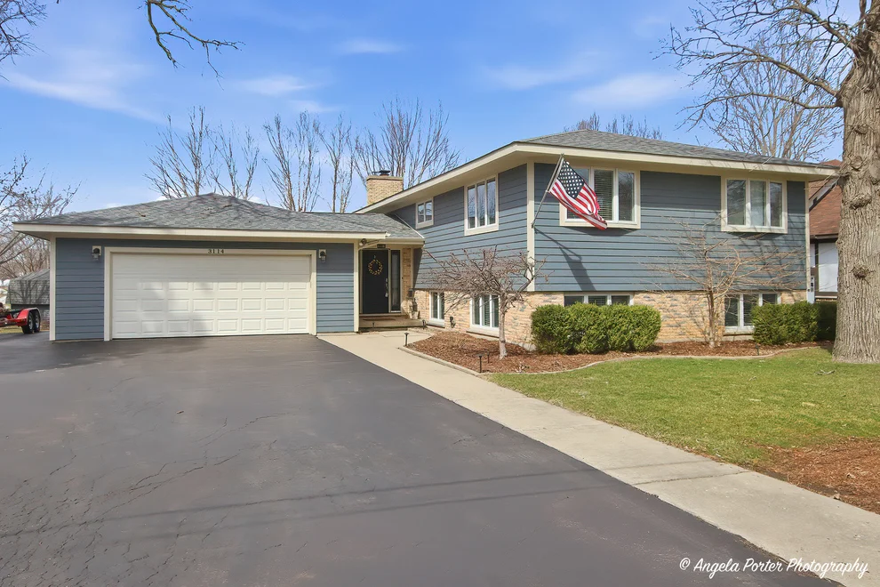 Unit for sale at 3114 Riverstream Drive, McHenry, IL 60050