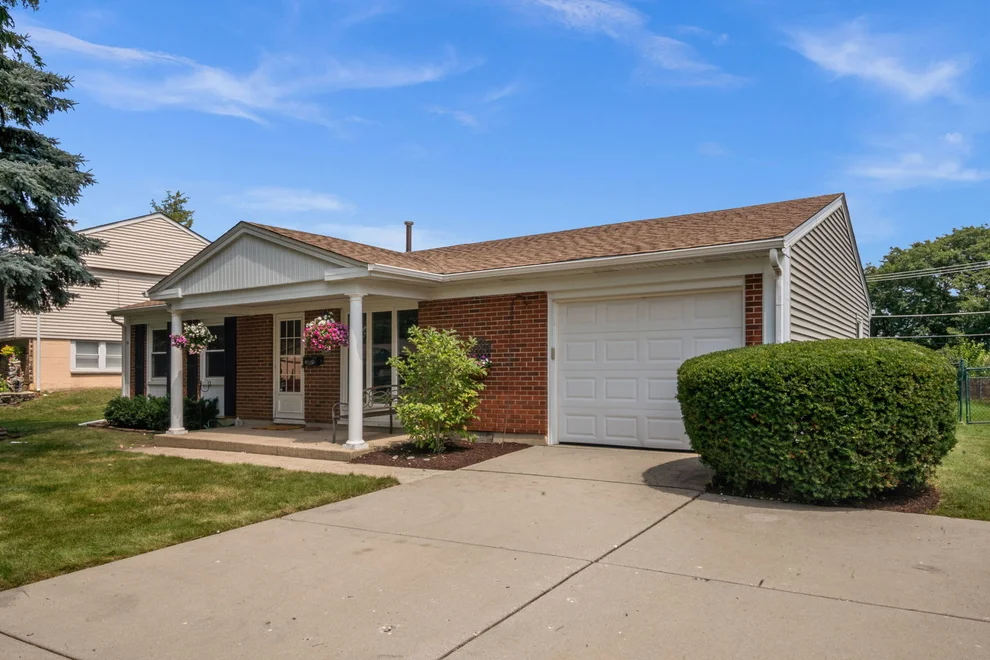 Unit for sale at 1217 Nippert Drive, Streamwood, IL 60107