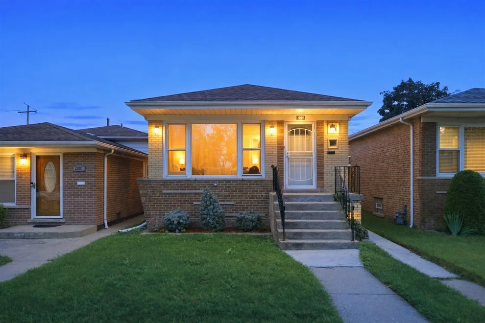 Unit for sale at 2805 E 130th Street, Chicago, IL 60633