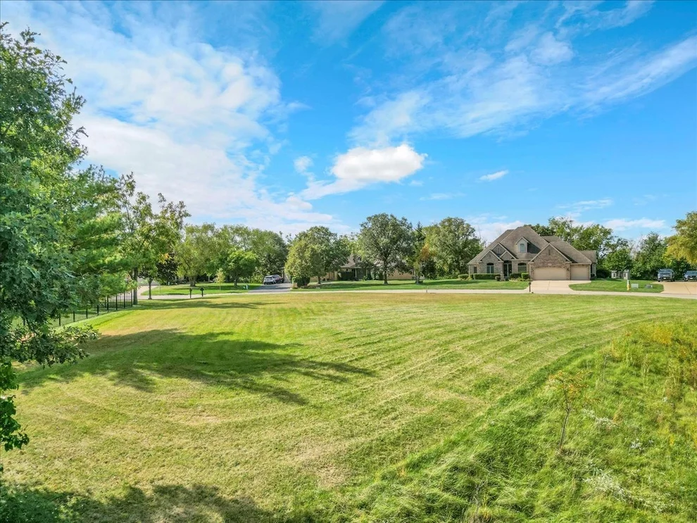 Unit for sale at 26222 W Highland Drive, Channahon, IL 60410