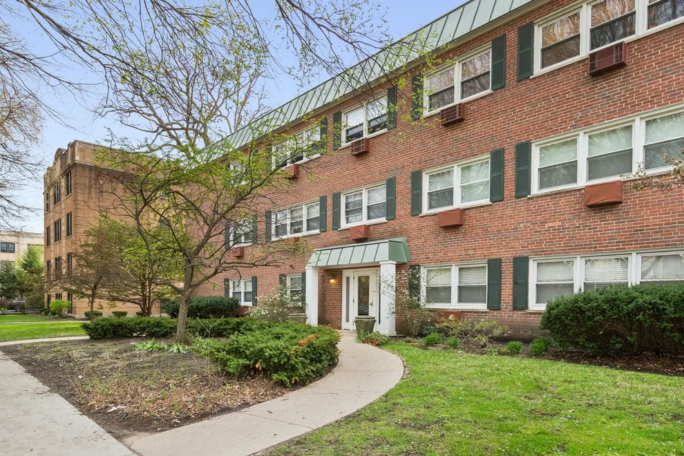 Unit for sale at 1414 Elmwood Avenue, Evanston, IL 60201